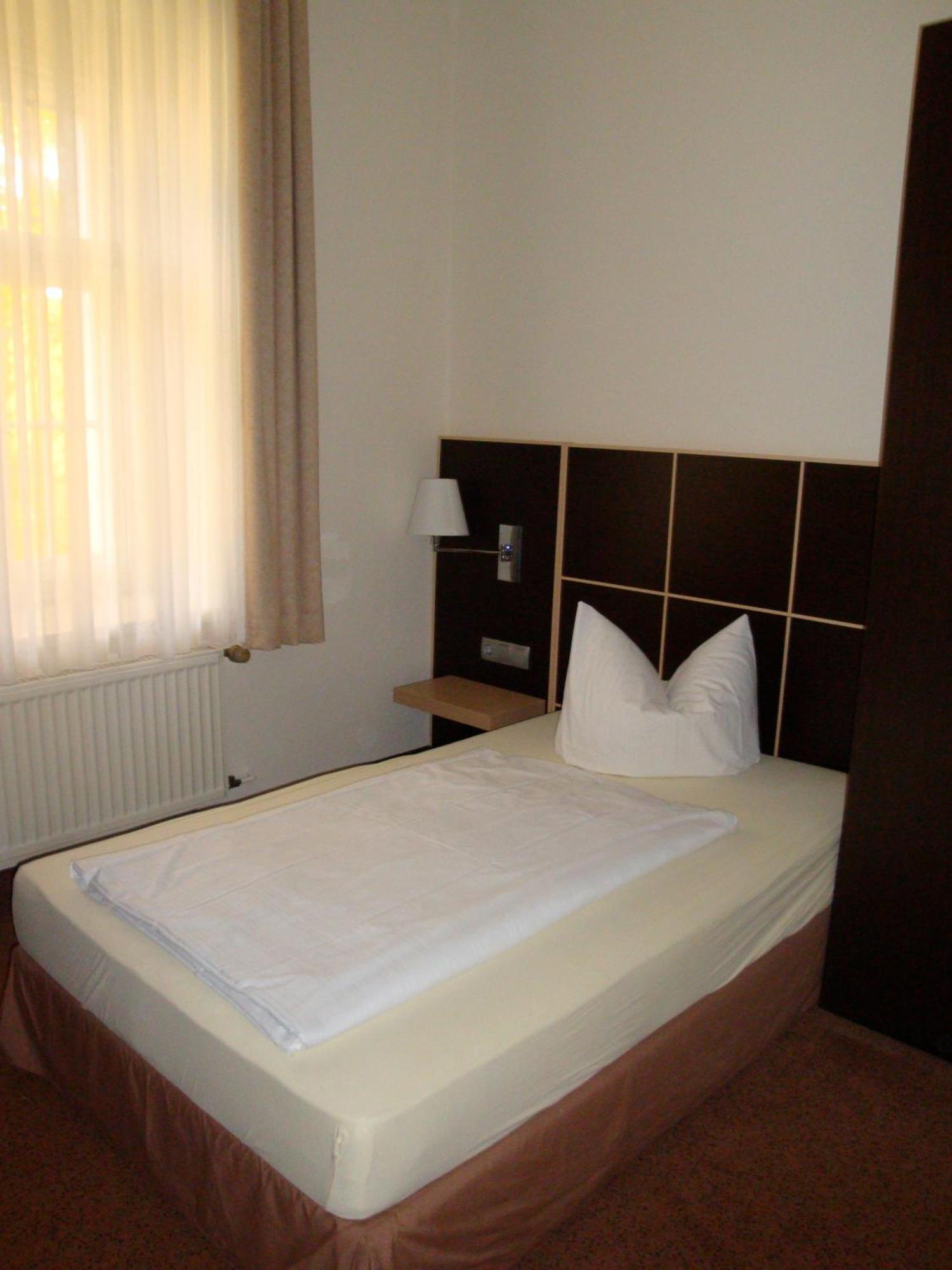 ברלין Hotel Landhaus Schlachtensee מראה חיצוני תמונה