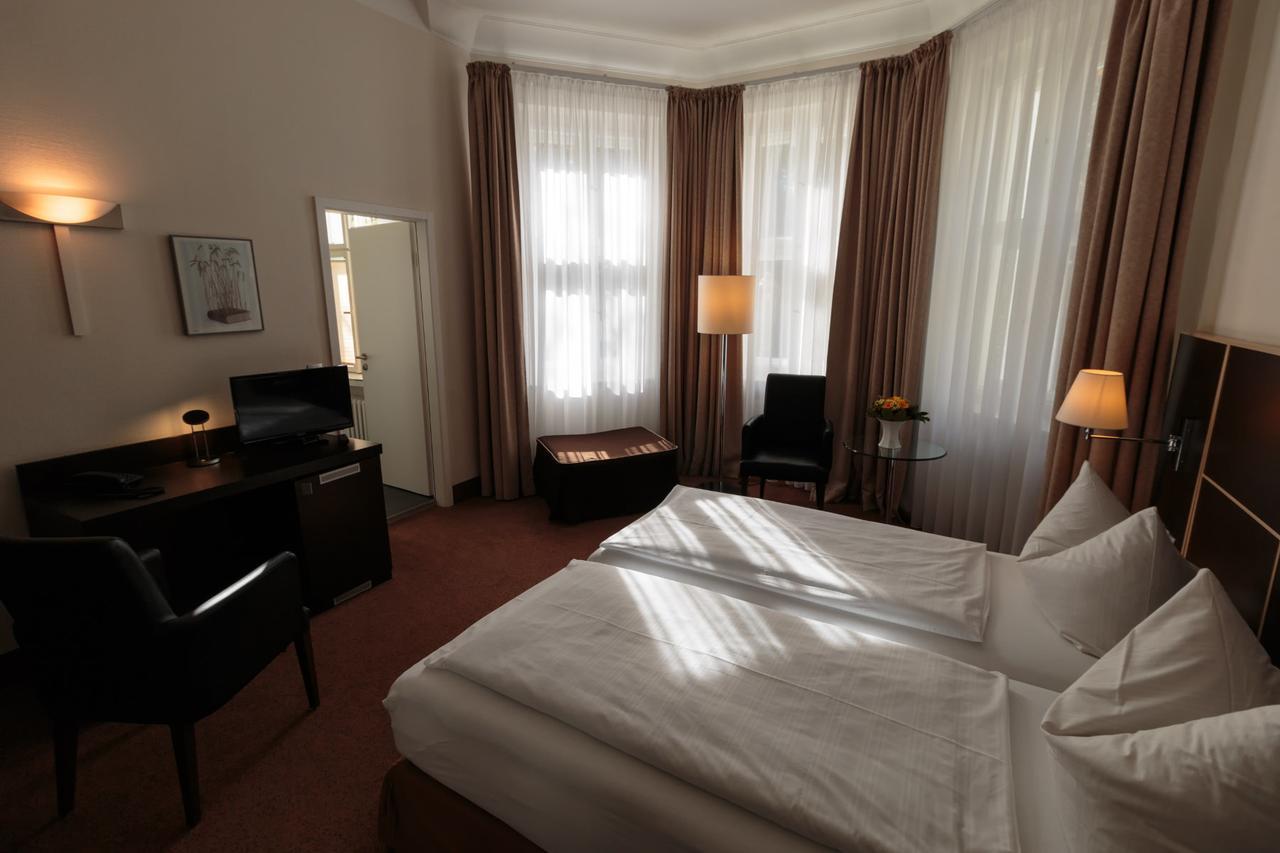 ברלין Hotel Landhaus Schlachtensee מראה חיצוני תמונה
